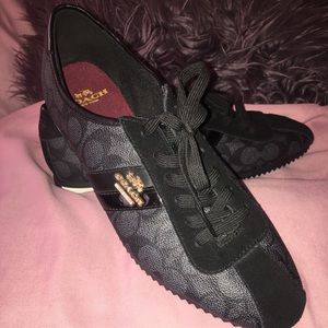 Woman’s Coach Sneaker. Size 9.5